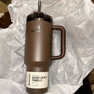 NWT Stanley in sold out Espresso